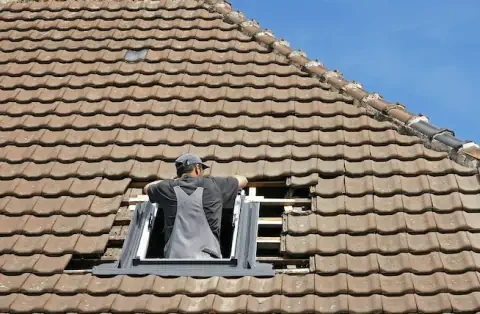 Pose de velux - Saint-Jean-les-Deux-Jumeaux